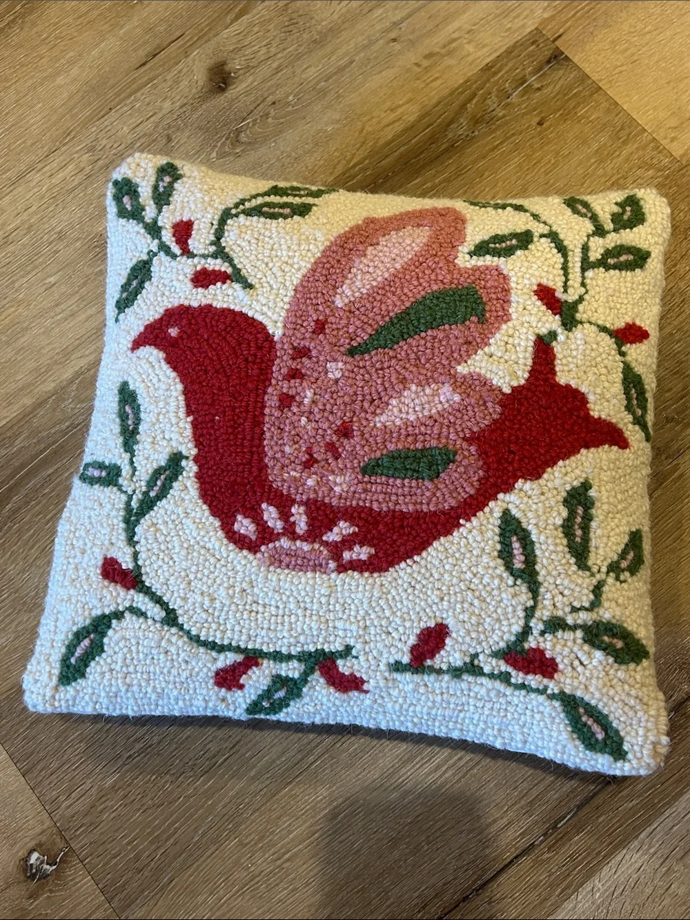 Bird wool Hooked Pillow - Red and Pink